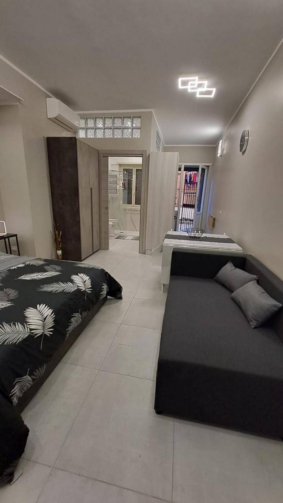 Space Apartment *