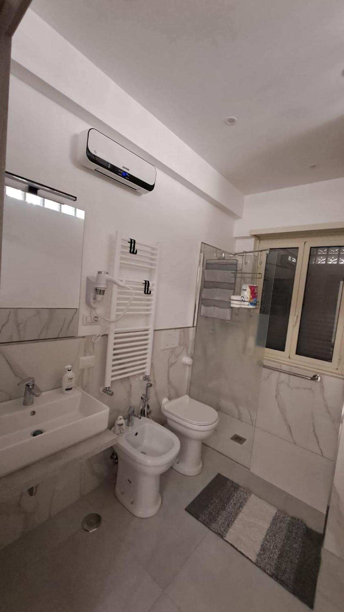 Apartment Space Rom