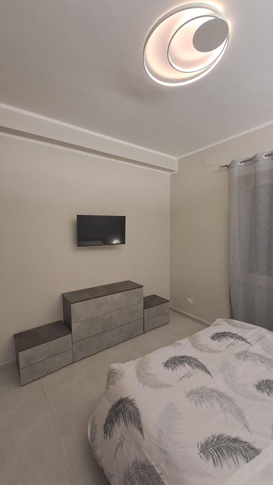 Apartment Space Rom