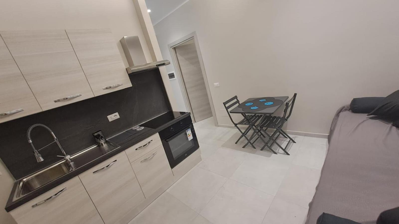 Space Apartment Rom
