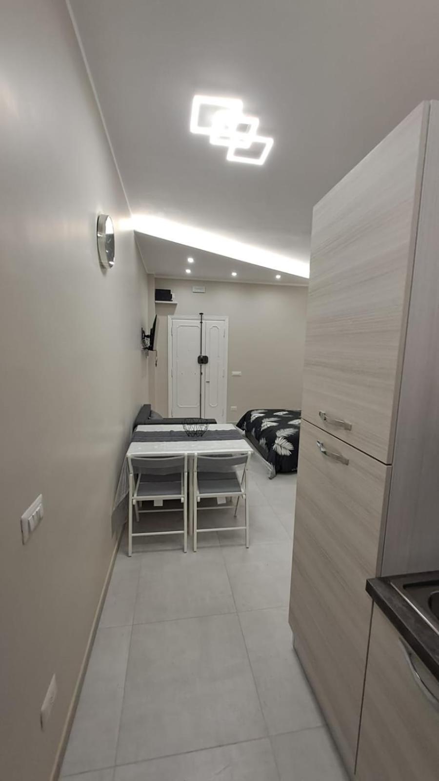 Apartment Space Rom